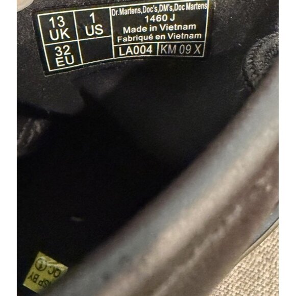 Doc Martens Delaney Youth US 1 Girls Black Leather Combat Boots Zip Ankle Dr - Picture 6 of 11